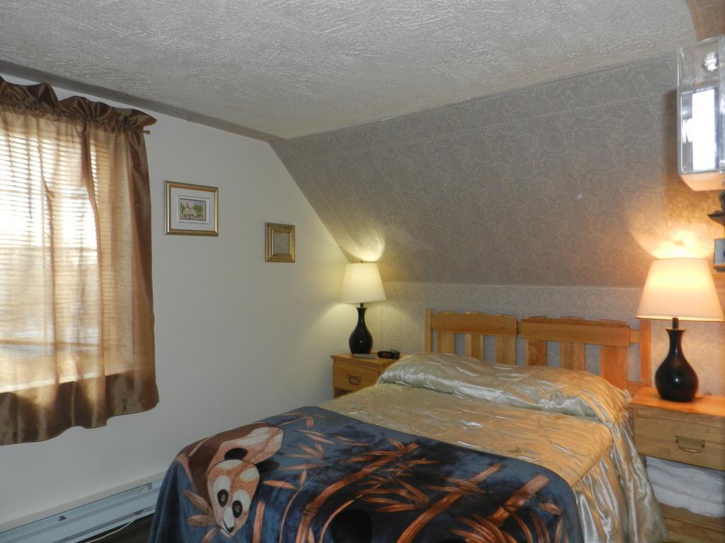 Auberge Chez Caro Sacre-Coeur 部屋 写真